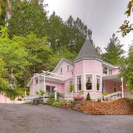 לינה וארוחת בוקר קליסטוגה The Pink Mansion מראה חיצוני תמונה